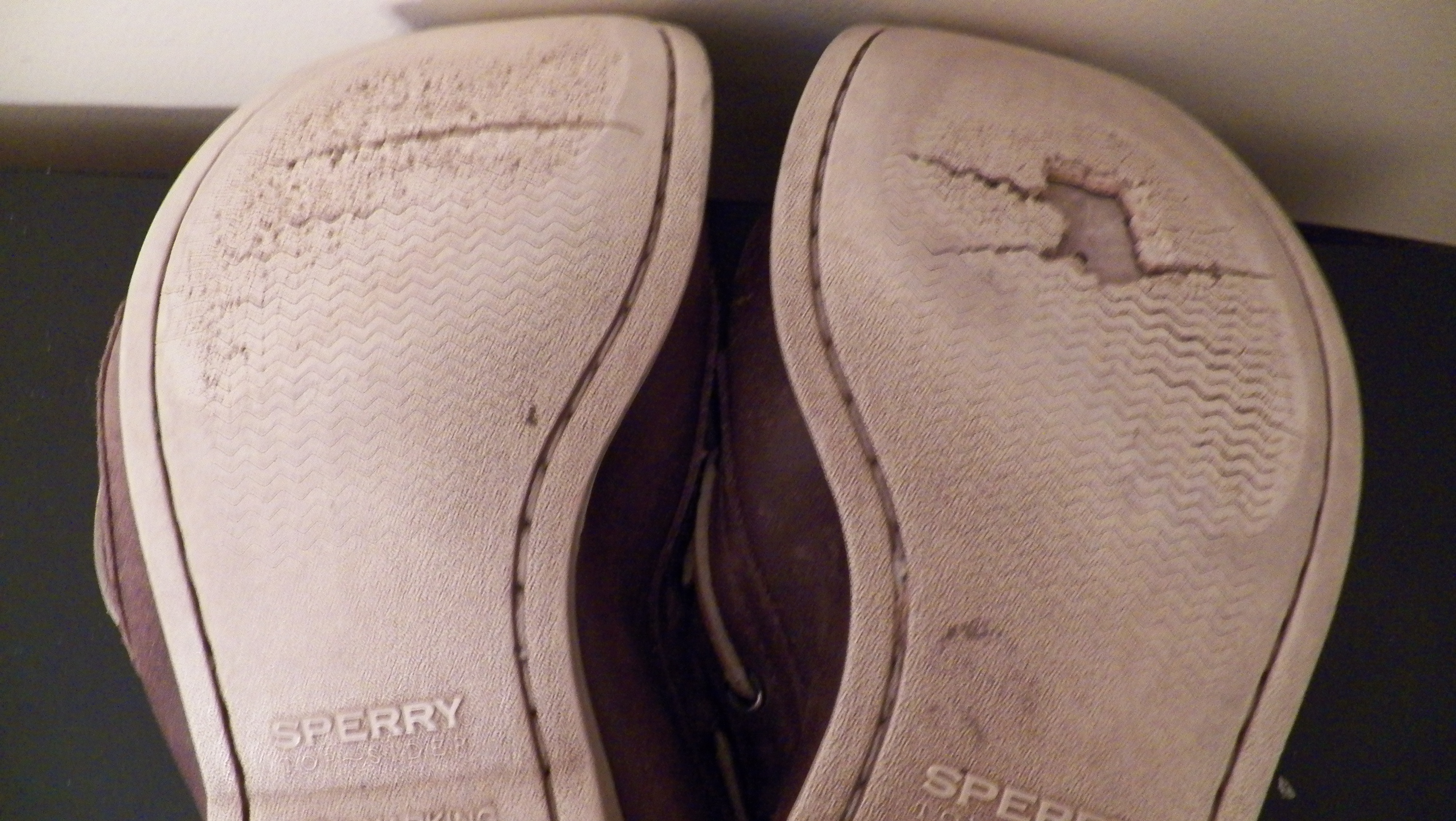 sperry top sider sole cracking