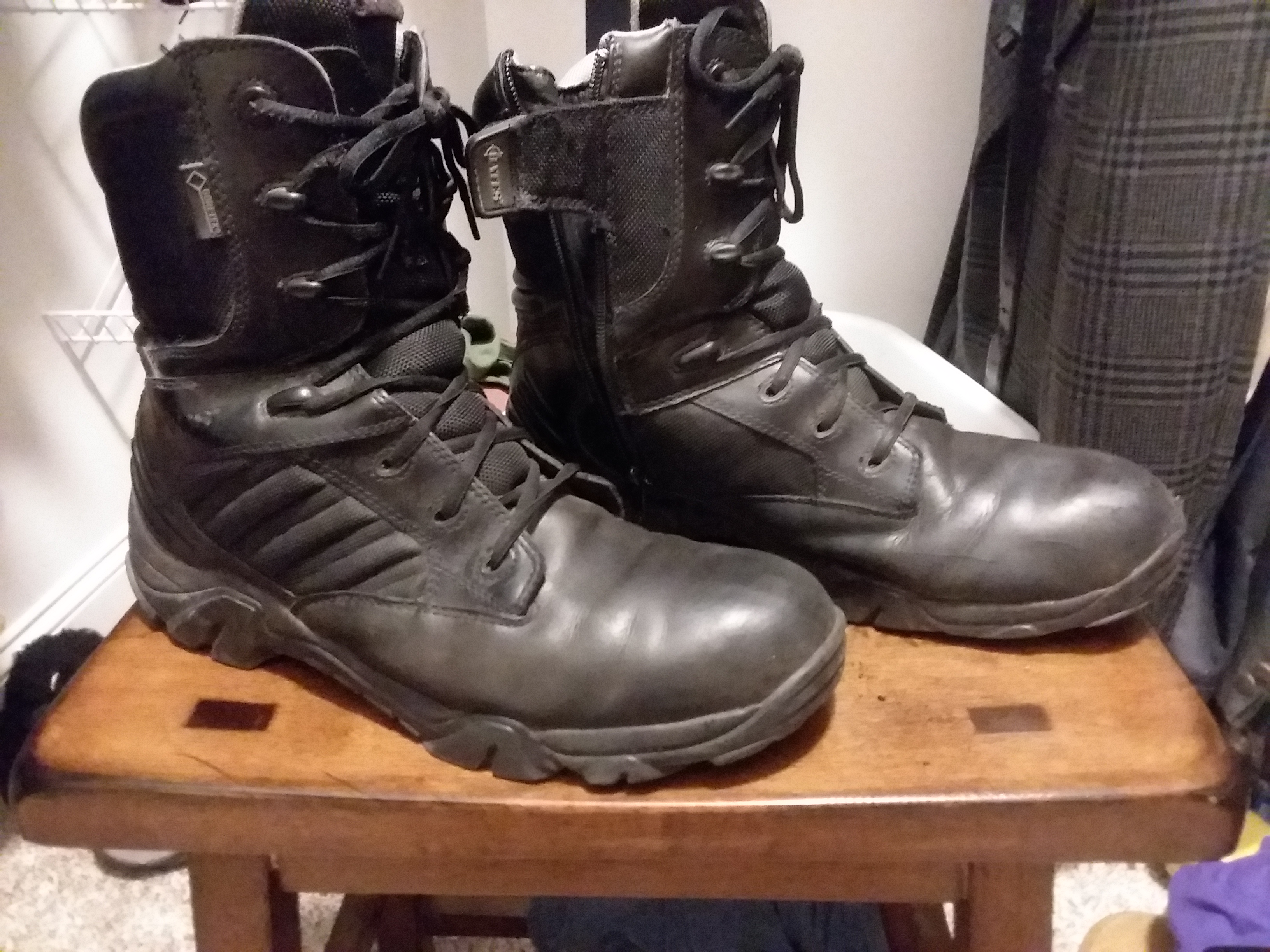 Men's GX-8 Side Zip Boot with GORE-TEX® | Bates Footwear