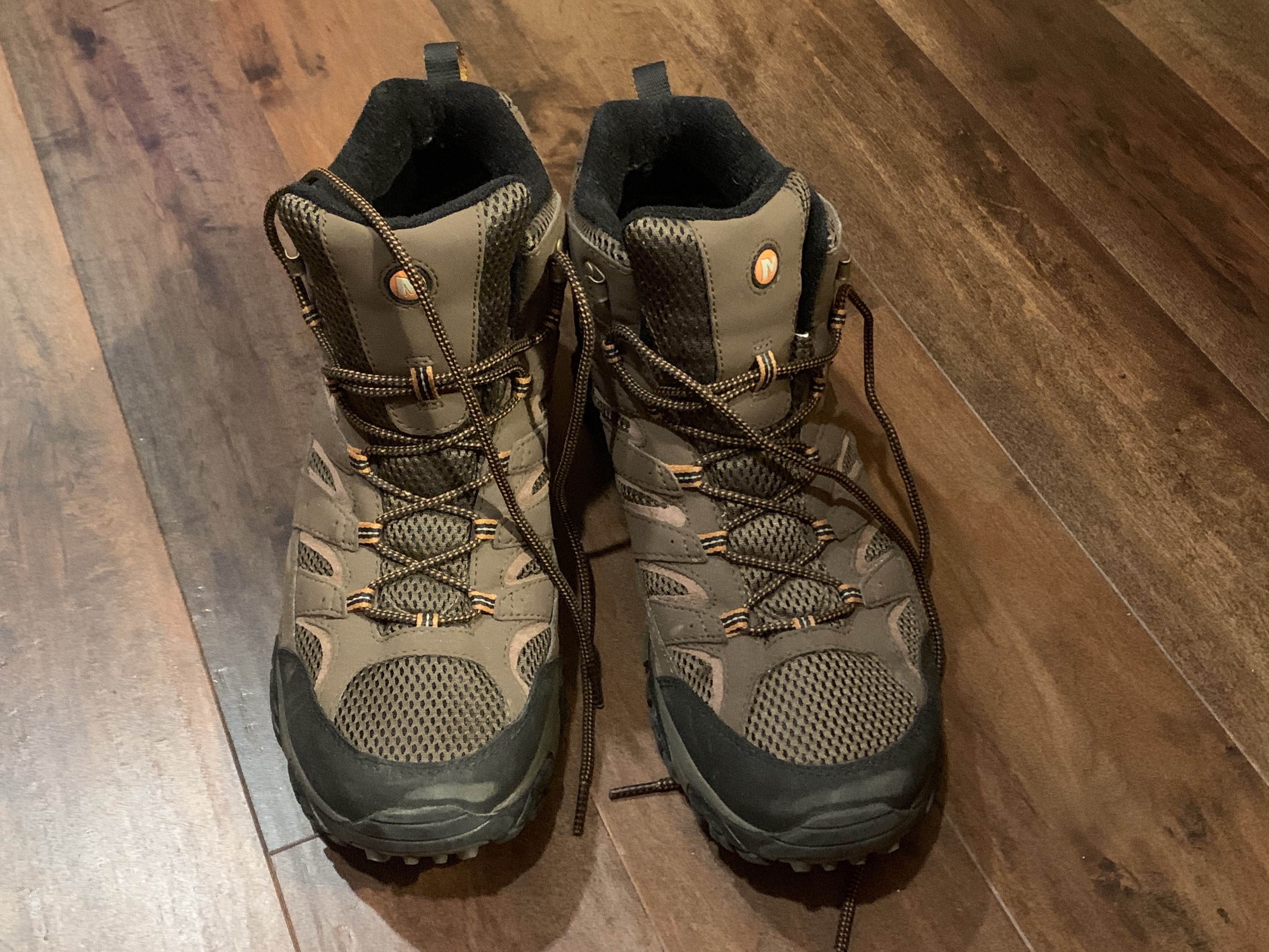 Men S Moab 2 Mid Gore Tex Hiking Boots Merrell